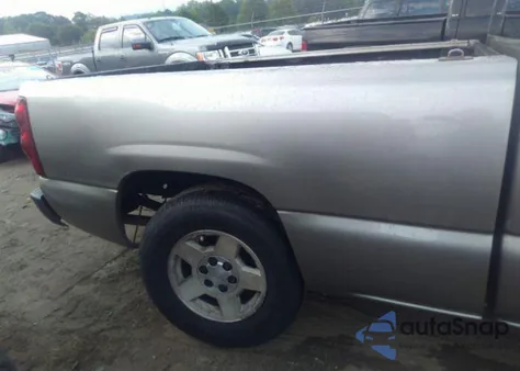 2003 Chevrolet Silverado 1500 Ls z USA, uszkodzony, nr VIN 1GCEC14T13Z155633